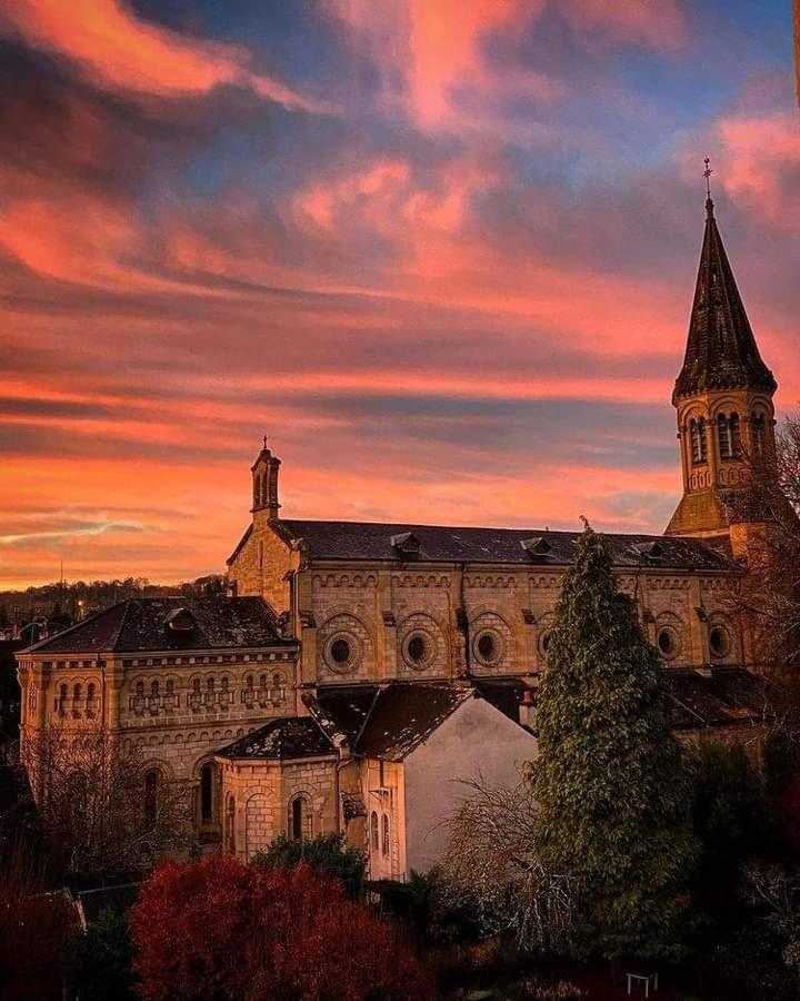 Chambre Climatisee Au Coeur De Brive Avec Televiseur Connecte Wifi Netflix Εξωτερικό φωτογραφία